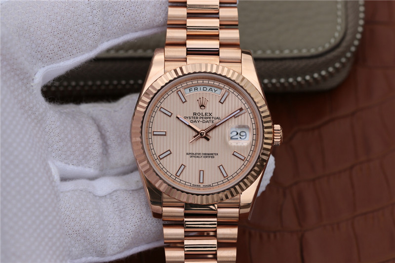 N廠Rolex勞力士DAY-DATE星期日歷型m228235-0005玫瑰金條釘復刻表