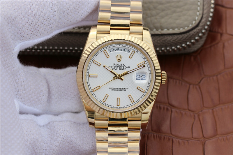 N廠Rolex勞力士DAY-DATE星期日歷型m228238-0008白盤斜格紋條釘復刻表
