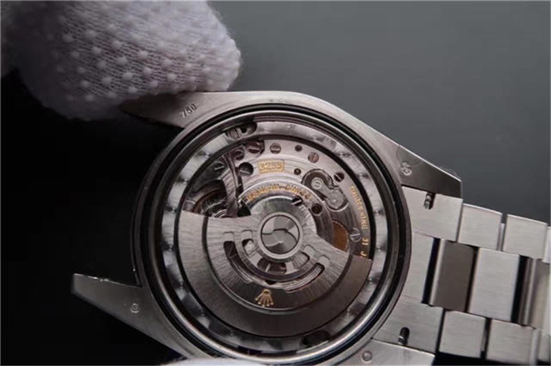 N廠Rolex勞力士DAY-DATE星期日歷型m228206-0004冰藍面條釘復刻表