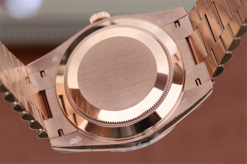 N廠Rolex勞力士DAY-DATE星期日歷型m228235-0025綠盤羅馬字釘復(fù)刻表