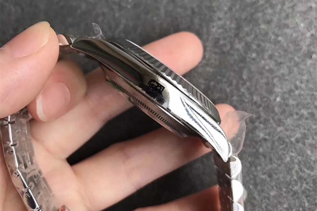 N廠勞力士日志型系列41毫米藍盤鉆丁復刻腕表做工細節如何-N廠日志評測