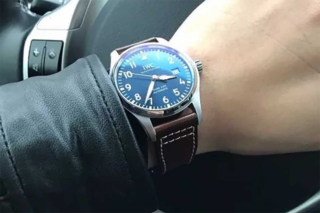 V7廠萬國手表飛行員系列馬克十八復(fù)刻腕表評測-對比正品圖解