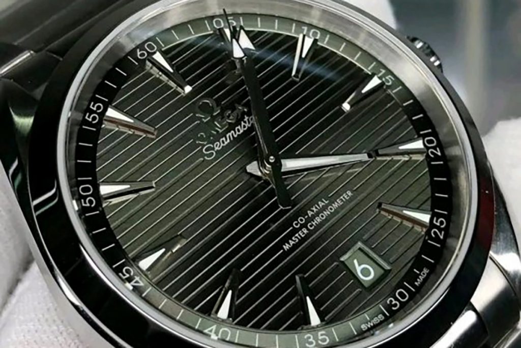 VS廠歐米茄海馬系列150米柚木綠盤復刻腕表做工評測