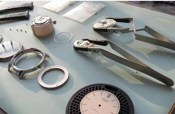 GF廠格拉蘇蒂參議員機(jī)械機(jī)芯復(fù)刻腕表做工評(píng)測(cè)