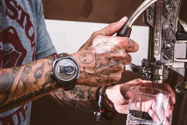 現在有很多廠商生產復刻腕表如何挑選最好的制造商