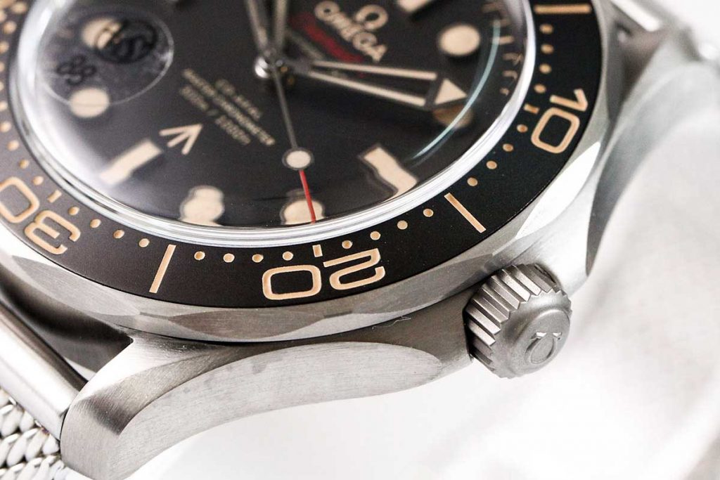 VS廠歐米茄海馬系列300米復刻腕表做工細節評測-007無暇赴死電影同款