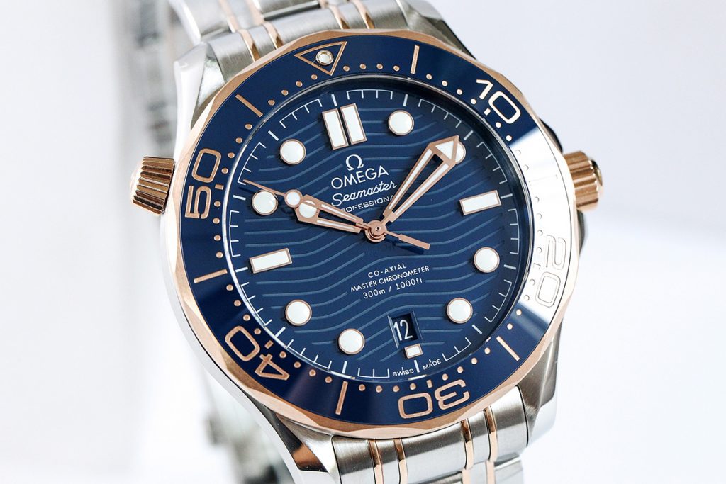 VS廠復刻版歐米茄海馬系列300米陶瓷藍圈藍面間玫腕表做工究竟如何