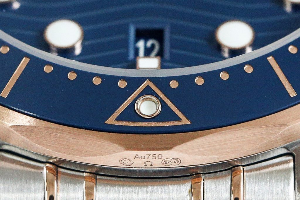 VS廠復刻版歐米茄海馬系列300米陶瓷藍圈藍面間玫腕表做工究竟如何