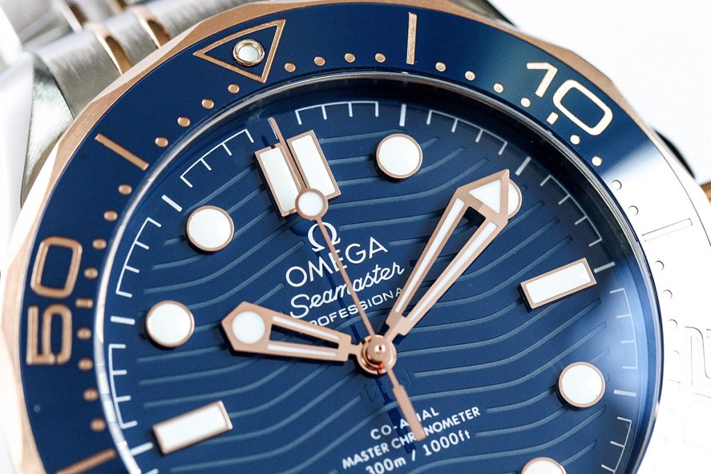 VS廠復刻版歐米茄海馬系列300米陶瓷藍圈藍面間玫腕表做工究竟如何