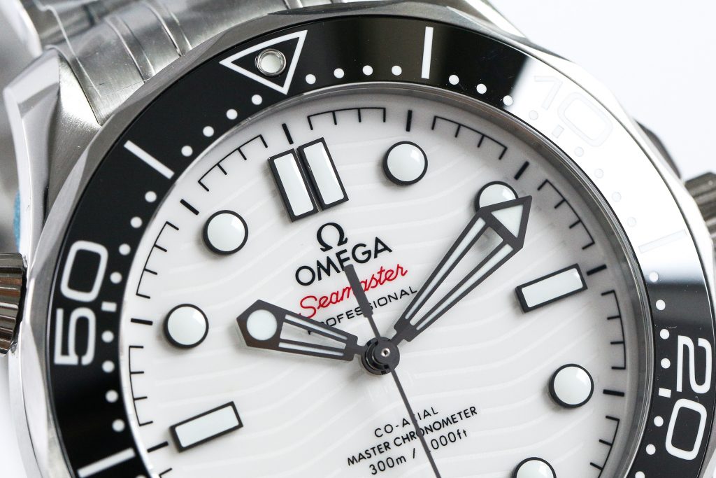 VS廠歐米茄海馬系列熊貓色復刻腕表做工質(zhì)量詳細評測-VS廠歐米茄如何