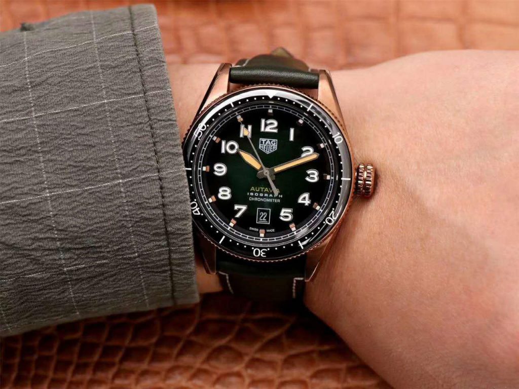 KK廠泰格豪雅AUTAVIA系列男士復古腕表評測