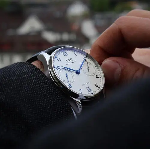 ZF廠葡七V5版復刻表機芯穩(wěn)定性怎么樣,和ZF廠葡計有什么區(qū)別