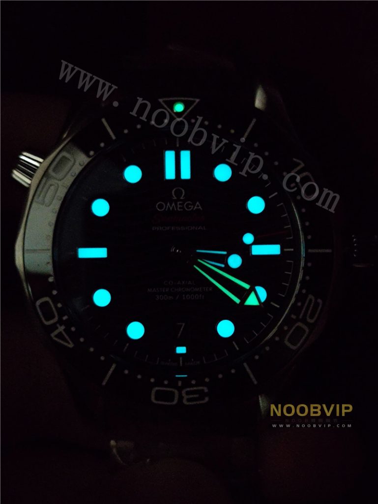 OR廠復刻海馬300m歐米茄腕表對比正品會一眼假嗎