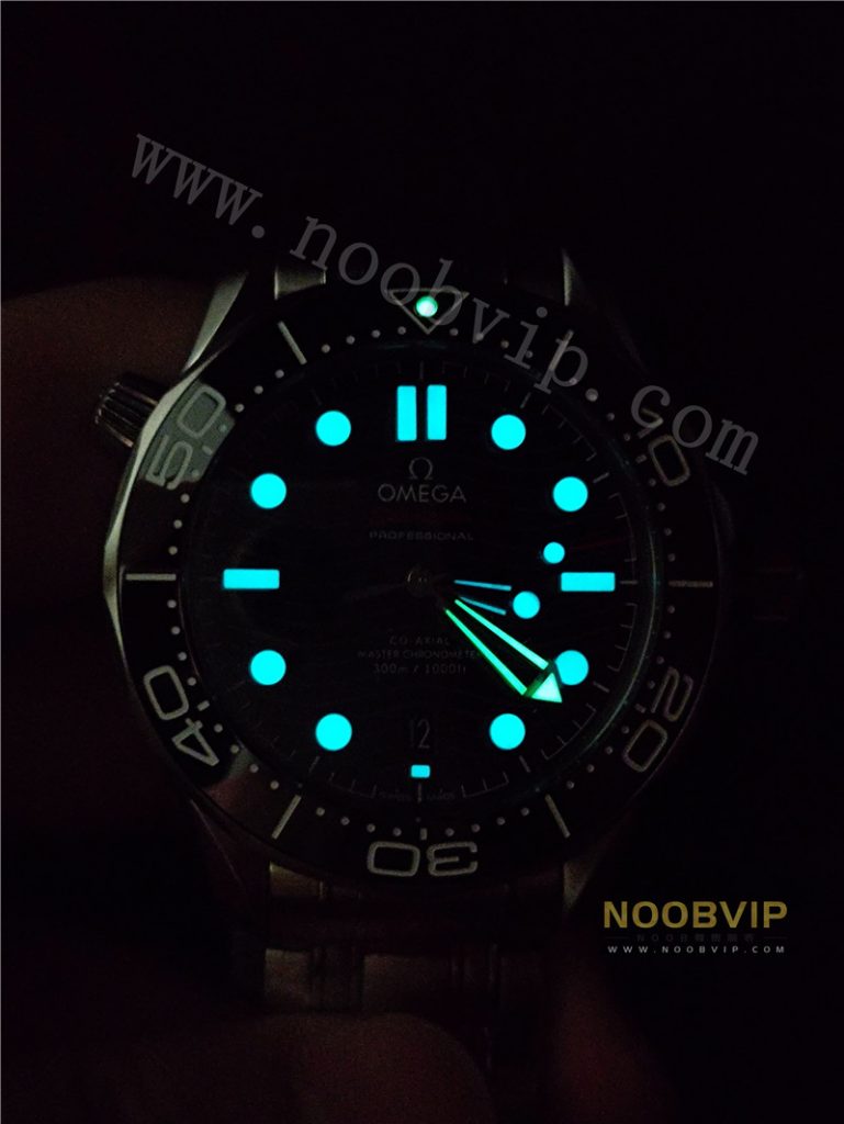 OR廠復刻海馬300m歐米茄腕表對比正品會一眼假嗎