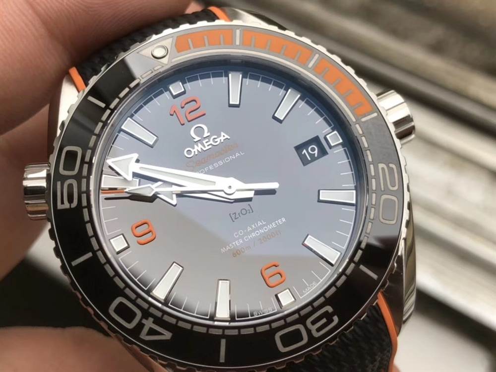 VS廠歐米茄四分之一橙腕表怎么樣-vS手表品鑒