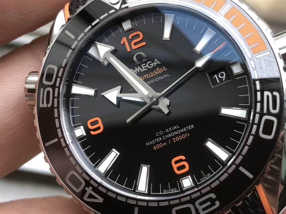 VS廠歐米茄四分之一橙腕表怎么樣-vS手表品鑒