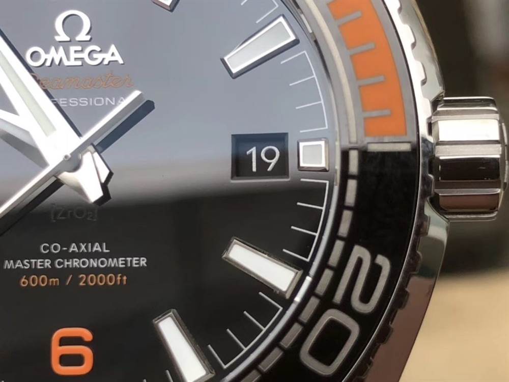 VS廠歐米茄四分之一橙腕表怎么樣-vS手表品鑒