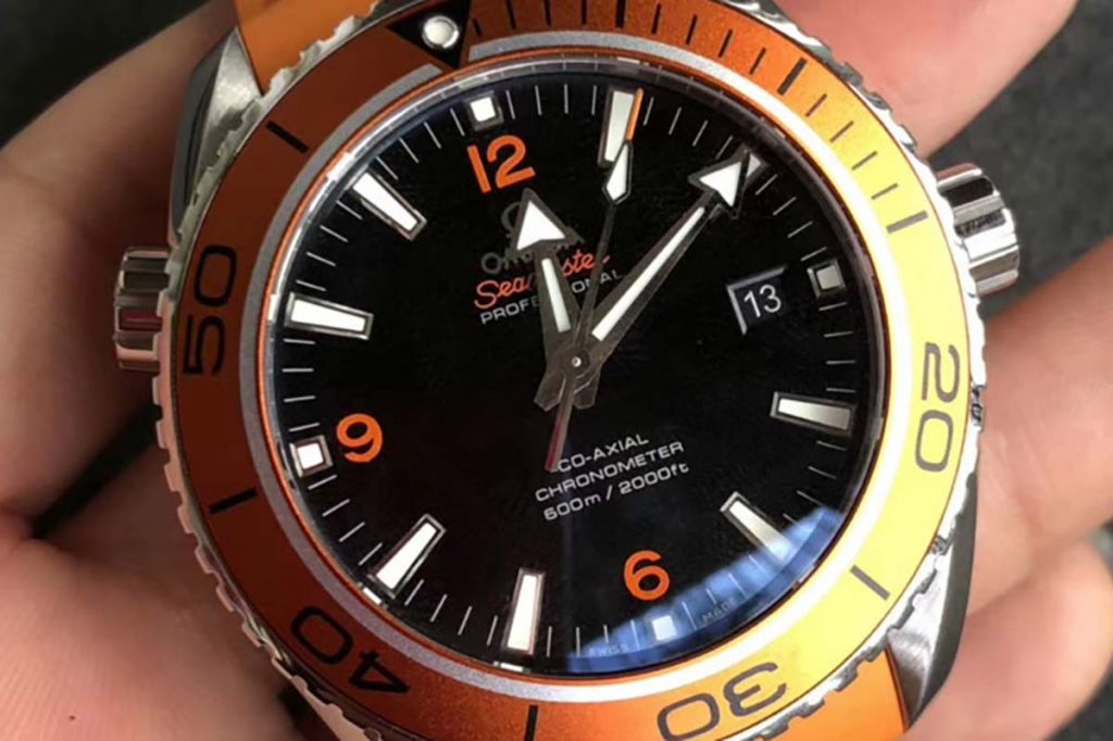 VS廠海馬600M騷橙圈復刻腕表怎么樣