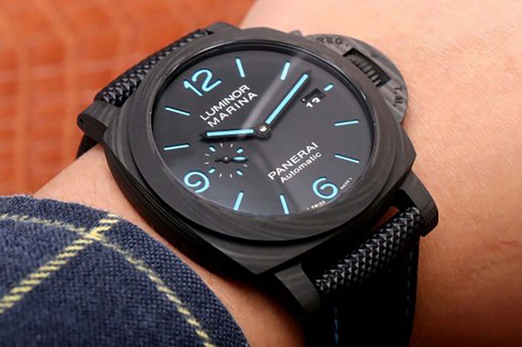 VS廠沛納海PAM1661碳纖維材質復刻腕表評測