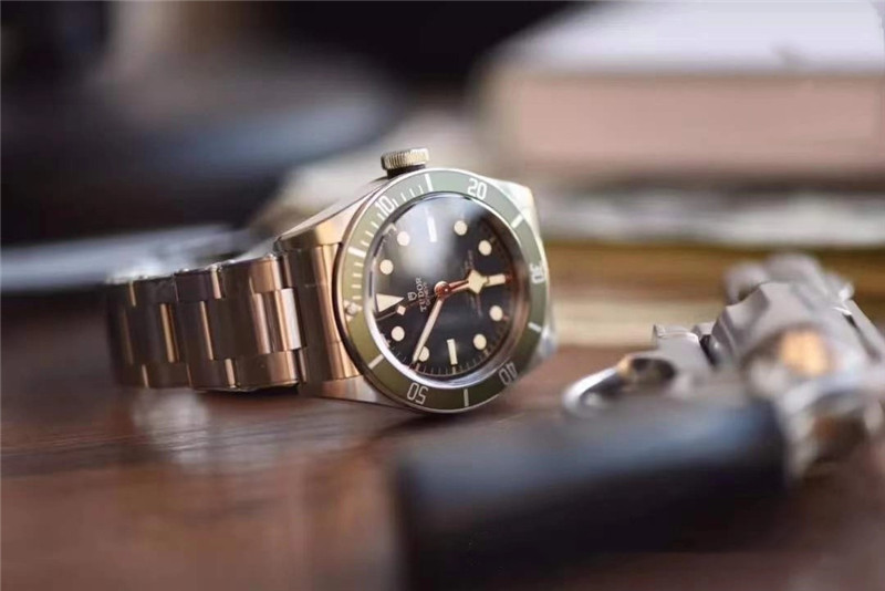 ZF廠帝舵啟程系列小綠花怎么樣-值不值得入手