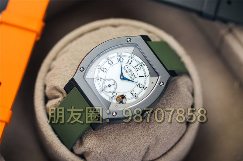 收藏家會喜歡的 5 款石英圣杯手表