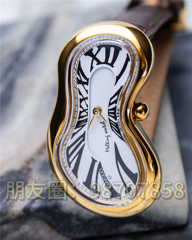Exaequo 融化手表