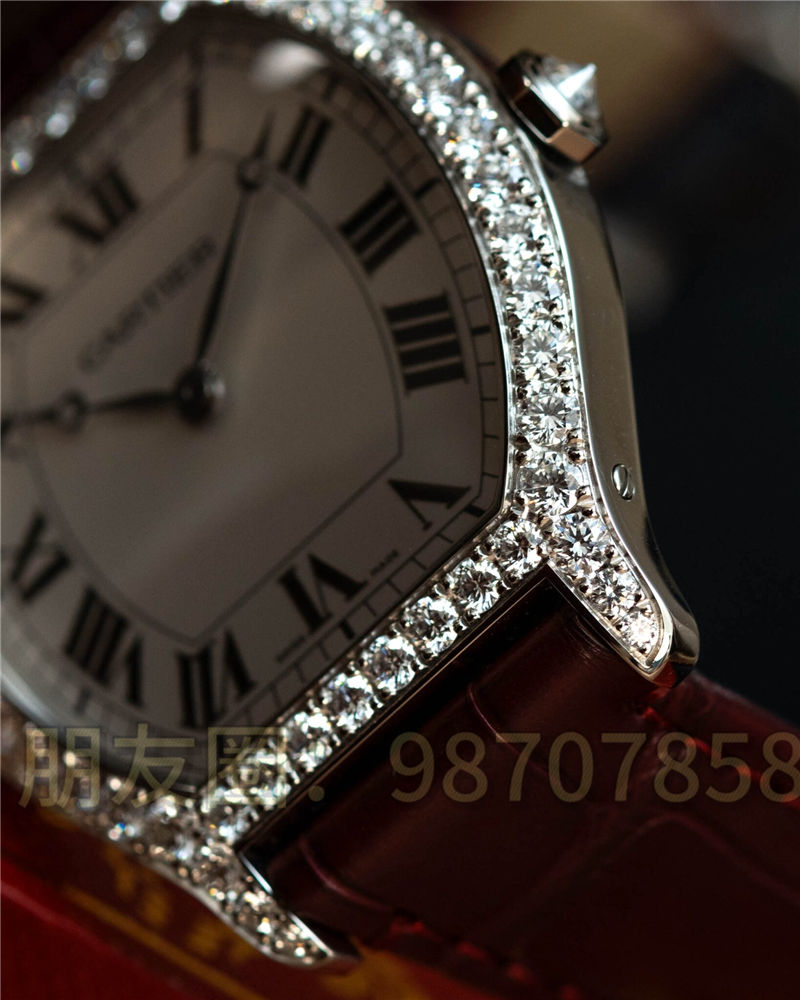 卡地亞 Tortue 鉑金鑲鉆正裝腕表