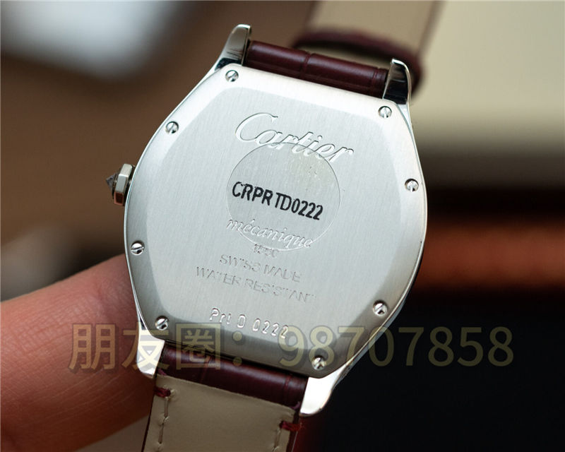 卡地亞 Tortue 鉑金鑲鉆正裝腕表