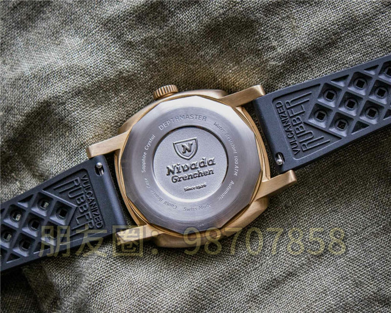 Nivada Grenchen Depthmaster 青銅“吃豆人”手表