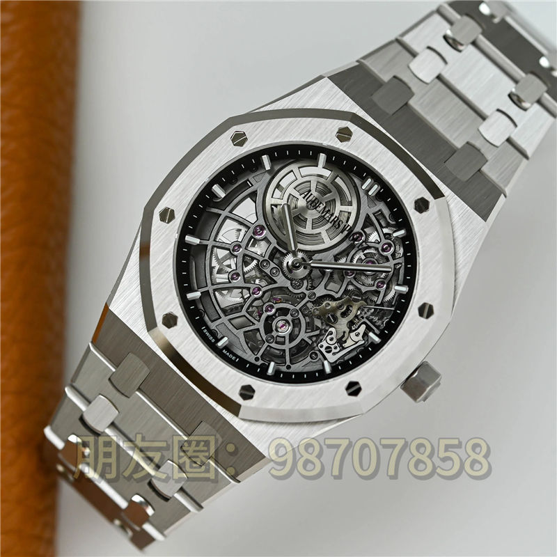 重溫愛彼皇家橡樹“巨無霸”白金超薄鏤空腕表