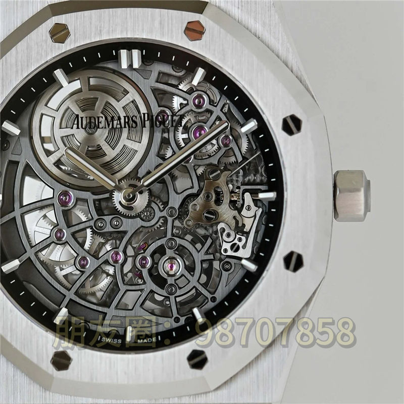 重溫愛彼皇家橡樹“巨無霸”白金超薄鏤空腕表