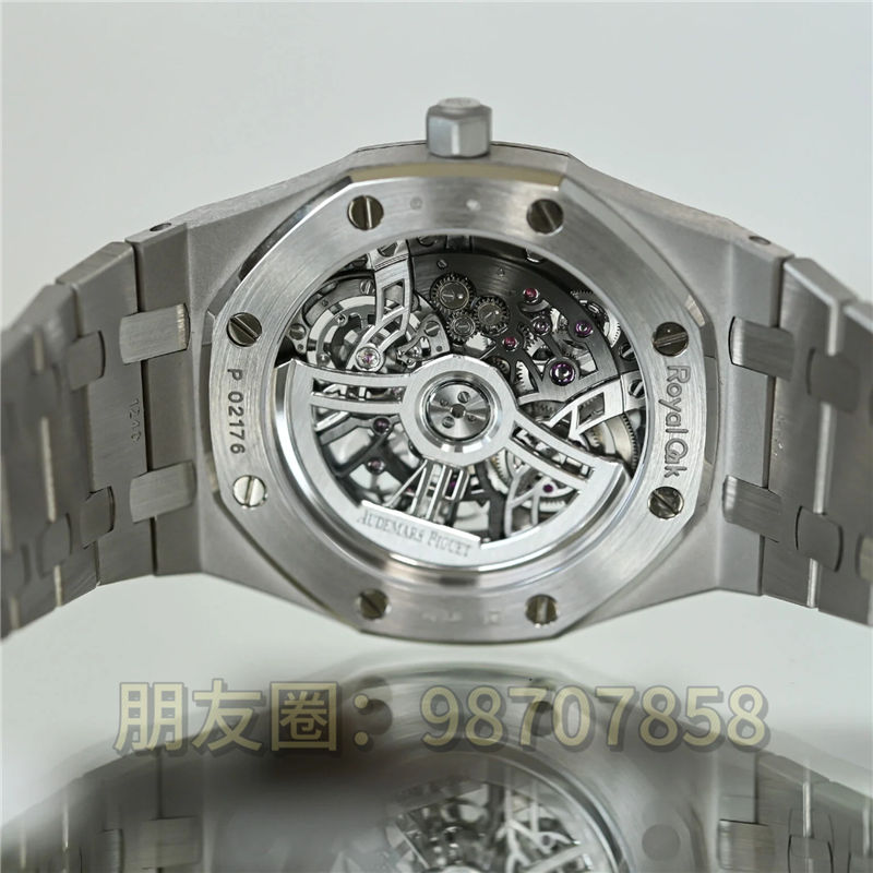 重溫愛彼皇家橡樹“巨無霸”白金超薄鏤空腕表