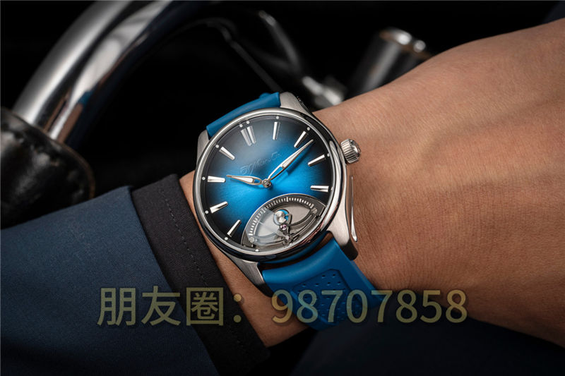 H. Moser & Cie.推出Frenetic Pioneer Retrograde Seconds腕表