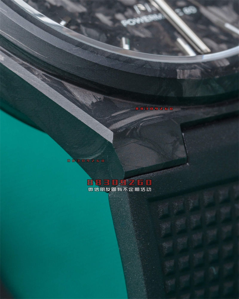 天梭PRX Powermatic 80 40mm鍛造碳纖維