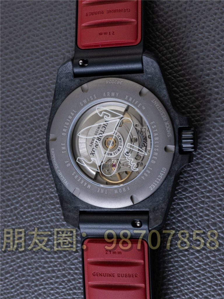 Victorinox INOX 自動 41 毫米碳纖維限量版腕表